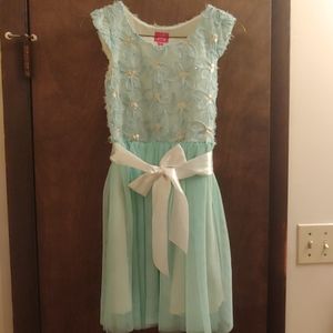 Girl's Holiday Dress